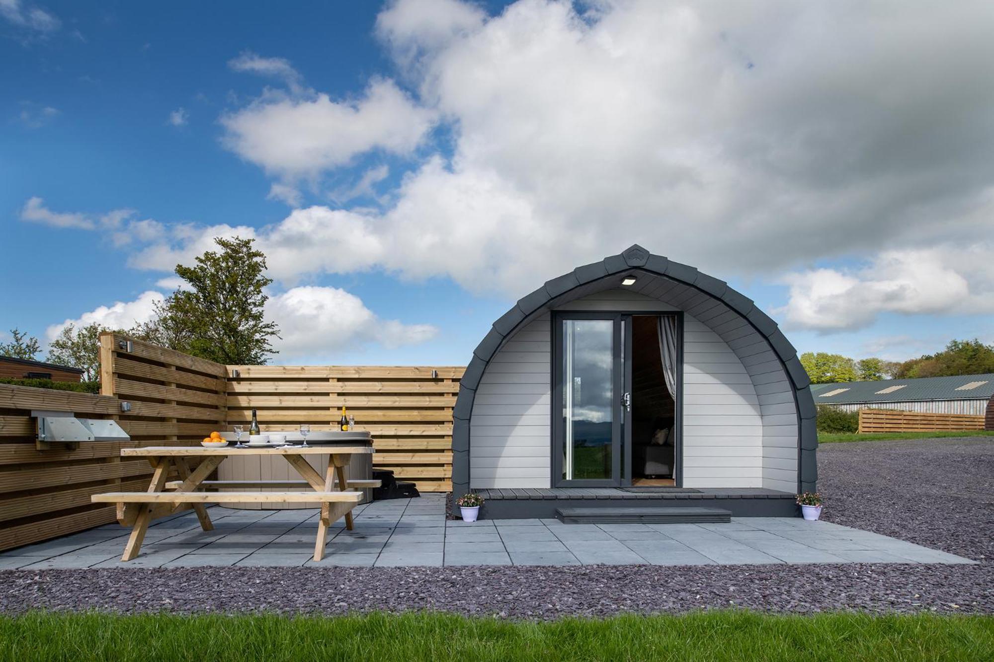 Waenfechan Glamping With Hot Tubs كولوين باي المظهر الخارجي الصورة